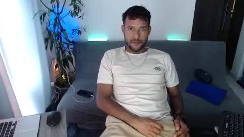 Snapshot of orlando_horny chatting on 10/06/25, 03:20 orlando_horny online show from 10/06/25, 03:20