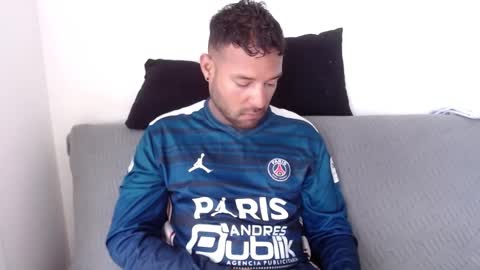 Snapshot of orlando_horny chatting on 11/06/25, 01:12 orlando_horny online show from 11/06/25, 01:12