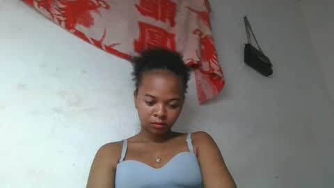 ornellahhh online show from 11/02/25, 01:13