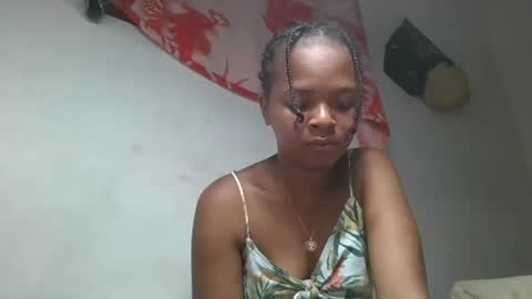 ornellahhh online show from 11/12/25, 10:09