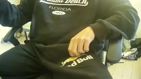 Snapshot of orobrus chatting on 01/11/25, 01:43 Oroborus online show from 01/11/25, 01:43