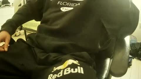 Snapshot of orobrus chatting on 01/12/25, 08:25 Oroborus online show from 01/12/25, 08:25