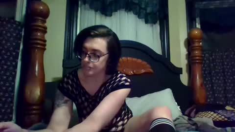 Snapshot of orphyx chatting on 01/04/25, 01:31 Entropy online show from 01/04/25, 01:31