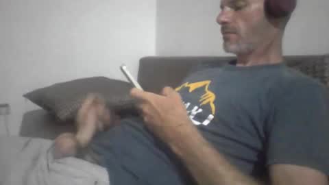Snapshot of orwel09 chatting on 04/06/26, 02:29 orwel09 online show from 04/06/26, 02:29
