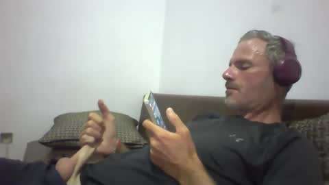 Snapshot of orwel09 chatting on 04/29/26, 05:30 orwel09 online show from 04/29/26, 05:30