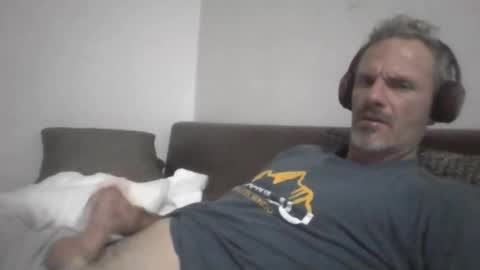 Snapshot of orwel09 chatting on 05/06/26, 09:09 orwel09 online show from 05/06/26, 09:09