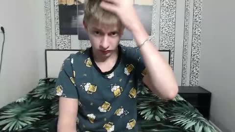 Oscar online show from 10/26/25, 08:26