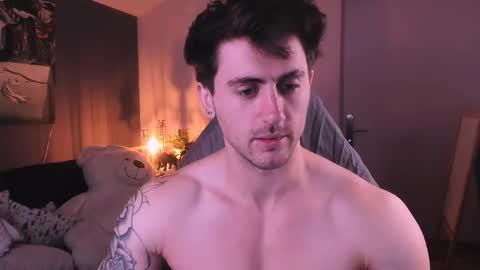 Snapshot of oscar_miller_ chatting on 09/26/25, 09:08 Oscar online show from 09/26/25, 09:08