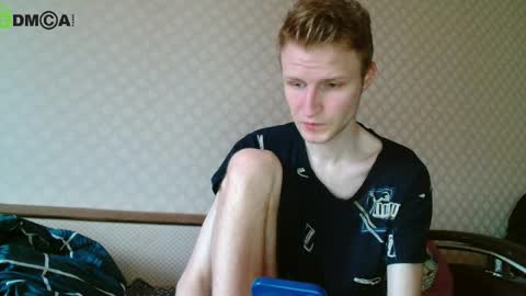 Snapshot of oscar_wildy chatting on 04/25/26, 03:42 Oscar online show from 04/25/26, 03:42