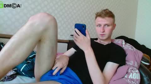 Snapshot of oscar_wildy chatting on 06/08/26, 11:10 Oscar online show from 06/08/26, 11:10