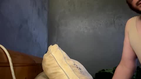 Snapshot of oscarcisco chatting on 02/02/25, 04:26 oscarcisco online show from 02/02/25, 04:26