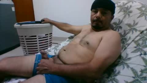 Snapshot of oscarjhe3512 chatting on 04/30/26, 01:23 oscarjhe3512 online show from 04/30/26, 01:23
