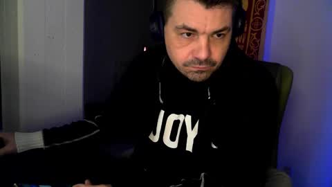 Snapshot of oscarleo chatting on 02/19/26, 10:11 the venetian online show from 02/19/26, 10:11