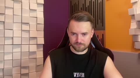 Snapshot of oscarsavage chatting on 01/29/25, 07:43 Oscar Steel Savage online show from 01/29/25, 07:43