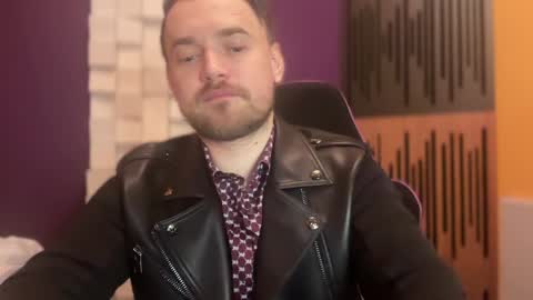 Snapshot of oscarsavage chatting on 01/31/25, 05:32 Oscar Steel Savage online show from 01/31/25, 05:32