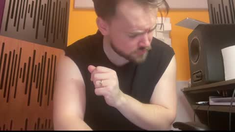 Snapshot of oscarsavage chatting on 02/03/25, 12:47 Oscar Steel Savage online show from 02/03/25, 12:47