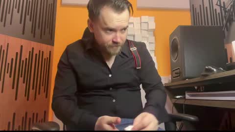 Snapshot of oscarsavage chatting on 02/03/25, 08:13 Oscar Steel Savage online show from 02/03/25, 08:13