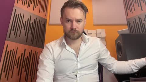 Snapshot of oscarsavage chatting on 02/05/25, 09:15 Oscar Steel Savage online show from 02/05/25, 09:15