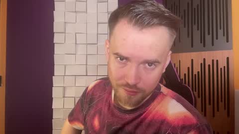 Snapshot of oscarsavage chatting on 02/07/25, 02:15 Oscar Steel Savage online show from 02/07/25, 02:15