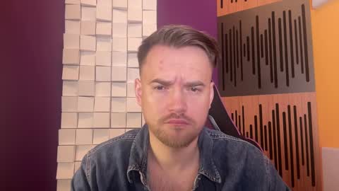 Snapshot of oscarsavage chatting on 02/08/25, 10:18 Oscar Steel Savage online show from 02/08/25, 10:18