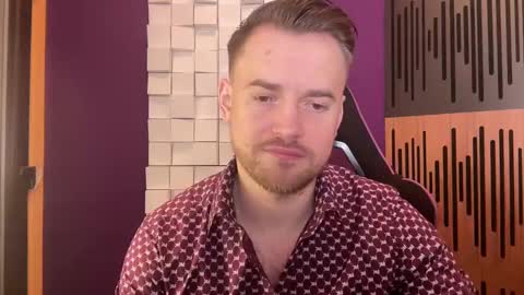 Snapshot of oscarsavage chatting on 02/09/25, 05:01 Oscar Steel Savage online show from 02/09/25, 05:01