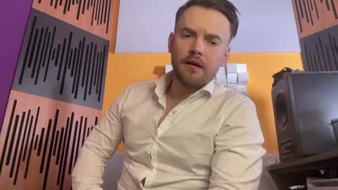 Snapshot of oscarsavage chatting on 02/13/25, 05:33 Oscar Steel Savage online show from 02/13/25, 05:33