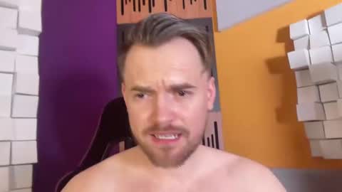 Snapshot of oscarsavage chatting on 02/17/25, 08:58 Oscar Steel Savage online show from 02/17/25, 08:58