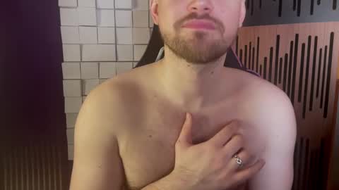 Snapshot of oscarsavage chatting on 02/22/25, 11:24 Oscar Steel Savage online show from 02/22/25, 11:24