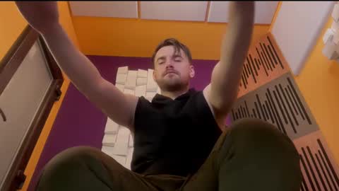 Snapshot of oscarsavage chatting on 02/25/25, 04:24 Oscar Steel Savage online show from 02/25/25, 04:24