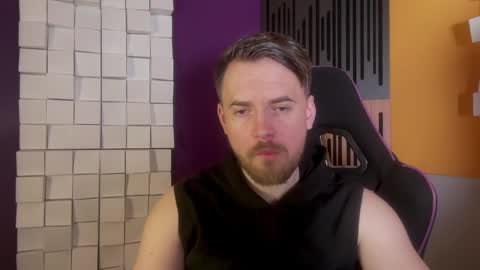 Snapshot of oscarsavage chatting on 02/26/25, 10:09 Oscar Steel Savage online show from 02/26/25, 10:09