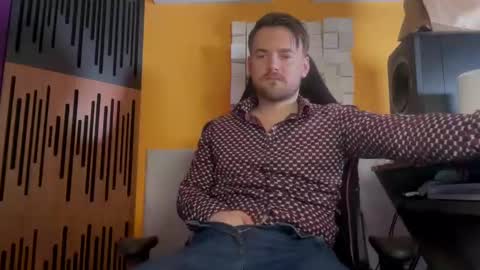 Snapshot of oscarsavage chatting on 02/28/25, 10:28 Oscar Steel Savage online show from 02/28/25, 10:28