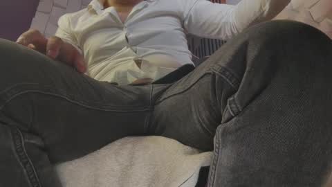 Snapshot of oscarsavage chatting on 03/05/25, 08:21 Oscar Steel Savage online show from 03/05/25, 08:21