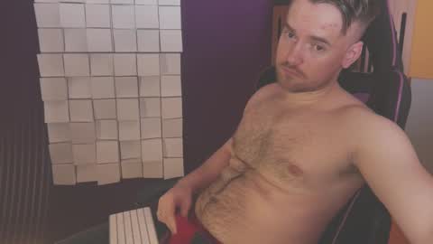 Snapshot of oscarsavage chatting on 03/10/25, 03:45 Oscar Steel Savage online show from 03/10/25, 03:45