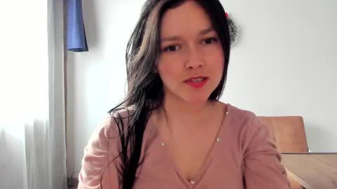 Snapshot of osiris_2546 chatting on 01/05/25, 05:41 Osiris online show from 01/05/25, 05:41