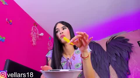 vella online show from 01/12/25, 12:49