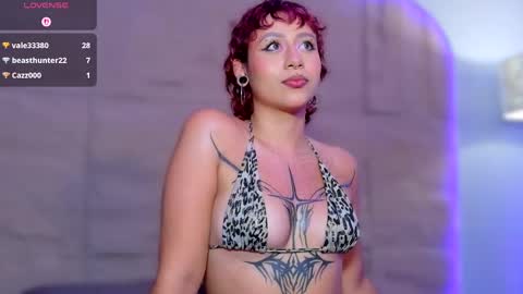 Snapshot of osiriss_ chatting on 05/06/26, 10:48 Osiriss online show from 05/06/26, 10:48