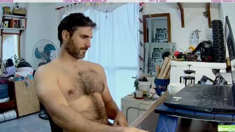 Snapshot of osito_blanco chatting on 04/22/26, 08:32 Osito Blanco online show from 04/22/26, 08:32