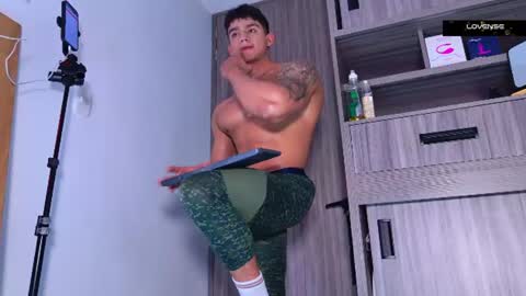 Snapshot of oskar_ford21 chatting on 06/11/26, 11:36 Oskar Ford NEW ACCOUNT online show from 06/11/26, 11:36