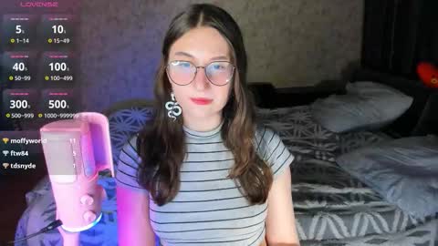 Leliana online show from 09/21/25, 03:41