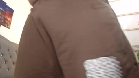 Snapshot of oso_gael chatting on 03/20/26, 06:24 Bear Gael online show from 03/20/26, 06:24