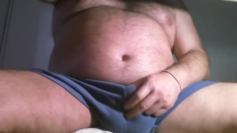 Snapshot of osolicencioso chatting on 04/08/26, 06:08 Oso Licencioso online show from 04/08/26, 06:08