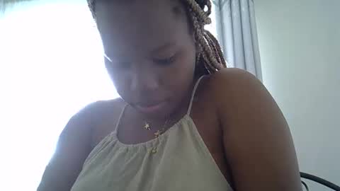 osoprettyebony online show from 09/21/25, 11:45