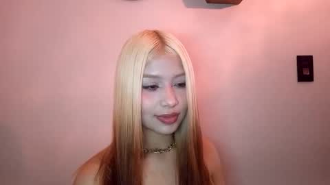 Paulina online show from 09/17/25, 12:23
