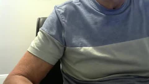 Ossi online show from 11/18/25, 01:55