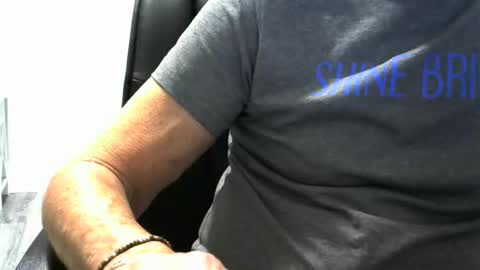 Ossi online show from 02/17/26, 01:46