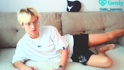 Snapshot of ostin_meoww chatting on 01/15/25, 07:15 Ostin online show from 01/15/25, 07:15