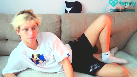 Snapshot of ostin_meoww chatting on 01/17/25, 06:57 Ostin online show from 01/17/25, 06:57