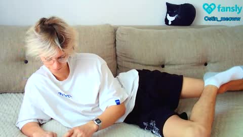 Snapshot of ostin_meoww chatting on 03/12/25, 06:40 Ostin online show from 03/12/25, 06:40