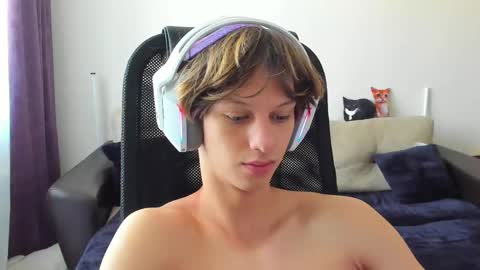 Snapshot of ostin_meoww chatting on 09/26/25, 06:06 Ostin online show from 09/26/25, 06:06