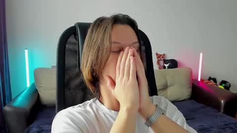 Snapshot of ostin_meoww chatting on 03/20/26, 06:51 Ostin online show from 03/20/26, 06:51